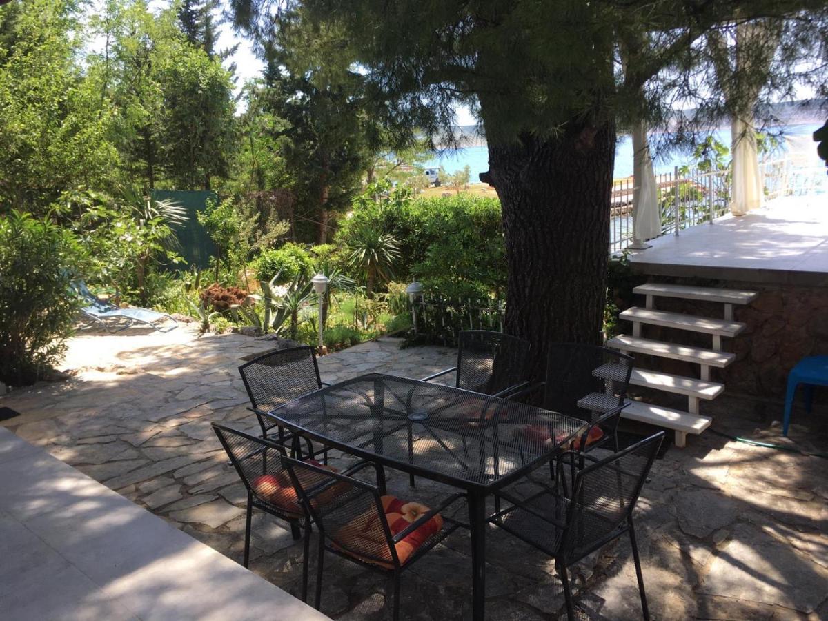 Beach House Starigrad Paklenica Bagian luar foto